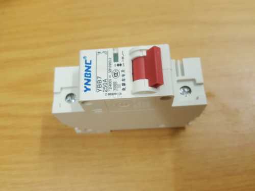 DC Circuit Breaker 250a |12-120v DC | 1000w | Solar Circuit Breaker - Security and More